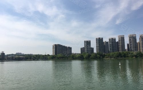 380传媒之都,月湖公园,浏阳河,一湾,一河,一湖,三公园,这里样配套长沙