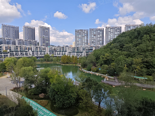 中海映山湖,贵阳中海映山湖房价,楼盘户型,周边配套,交通地图,林城东路与凯里路交叉路口 - 安居客