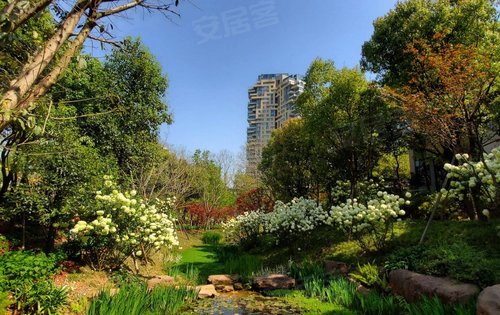 麓湖生态城动态:麓湖红石公园-成都安居客