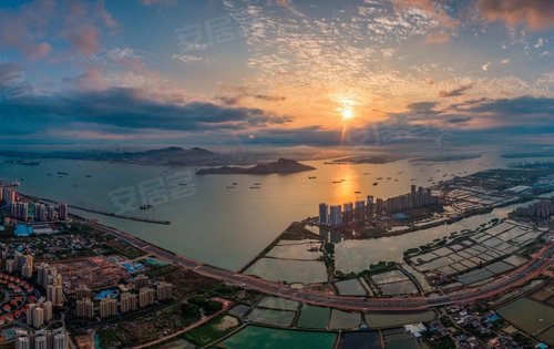 住在这里,除了可以享受虎门核心配套,还可以见证千亿滨海湾新区崛起