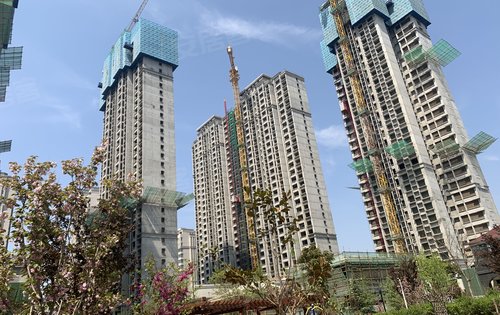 逸景佲园动态:主体即将封顶-西安安居客