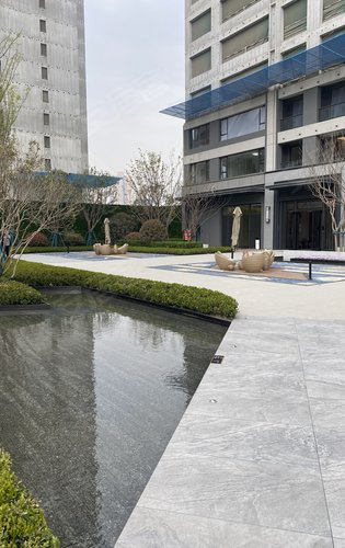 中南君启犟街区