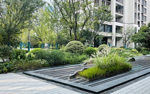 万科翡翠东方动态:翡翠东方小区实景交付景观一角-无锡安居客