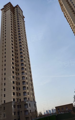 西安国际港务区灞河东路交汇处西港地产三期碧水湾板式楼南北通透河景