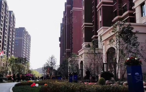 泽信·依山郡二期动态:江南泽信的实景拍摄-吉林安居客