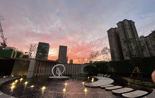 建业天玺动态:建业天玺西大门～-南阳安居客