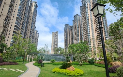 首域花园动态:小区环境好,绿化率非常高.-惠州安居客