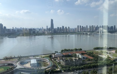 武汉长江中心·云玺动态:实体楼外的一线江景-武汉安居客