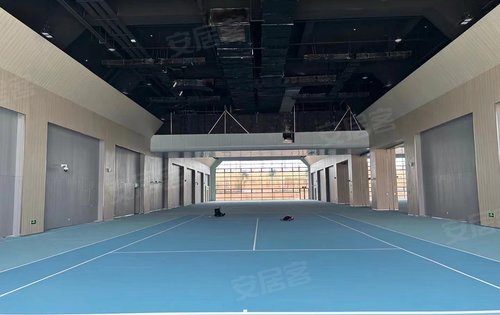 周浦体育中心,一站式体育配套