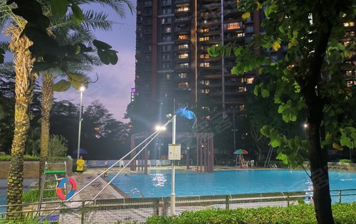 新世界·凯粤湾动态:凯粤湾业主们专享的私家游泳池!-广州安居客