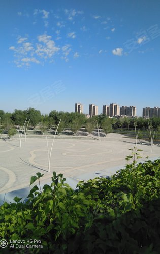 佳弘·融锦城动态:小区对面的中央绿轴公园和cbd中央商务区-昌吉安居