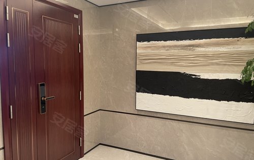 独立的入户电梯厅