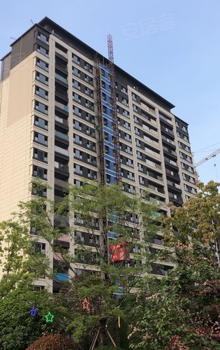 紫誉华庭动态:玻璃装上还是很好看的-常熟安居客