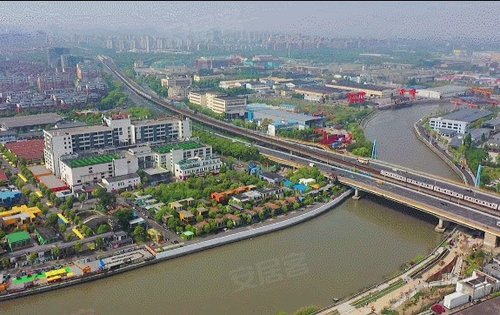 华发四季河滨蕴藻浜实拍图