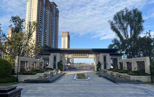 郑东恒大滨河悦府动态:滨河悦府一期小区实景拍摄-开封安居客
