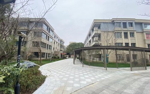 保利达总高4层大平层位置安静靠运河毛坯现房在售看房来售楼处联系我