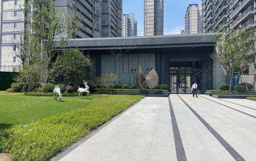龙湖坤和天境1051261392022年12月31号之前交付