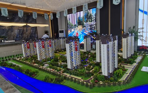 社旗鑫联文景苑,位于十二年制赵河学校正对面,从幼儿园,小学一直到