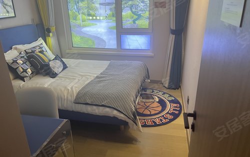 万科公园都会138户型样板间