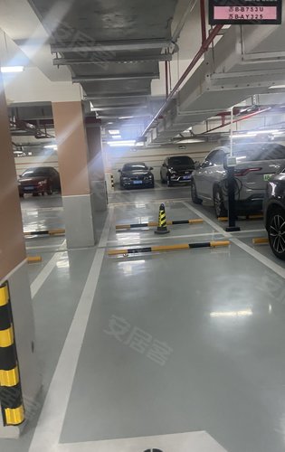 万科翡翠东方动态:翡翠地下车库-无锡安居客