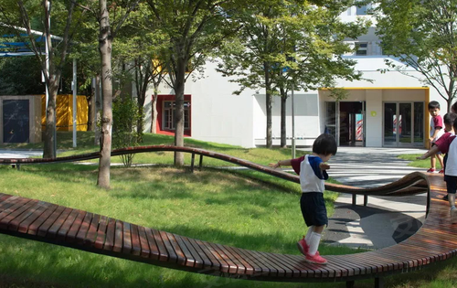 小区的活动场地,儿童开心小天地