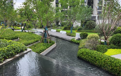 即将交付的正弘新城壹号院实景园林拍摄!