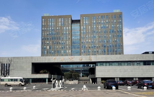 杭州湾新区新建的海关大楼办事处就在项目东北侧不远处