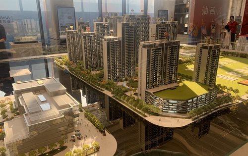 佳兆业印月府小区首层全架空增加绿化景观面的同事提供业主室内活动