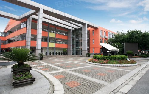 文澜府对面南汇二中实景图