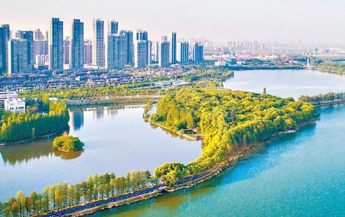 已经交付入住的华侨城东湖