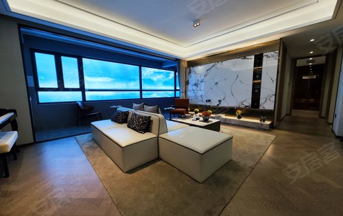 113㎡样板间约565m开间的横厅阔绰空间给您更好的居住体验