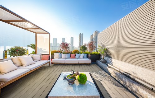 华发四季位于省锡中第一小学旁上叠露台