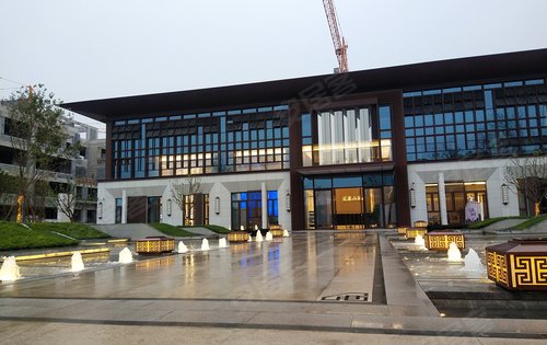 中国铁建龙泉山居