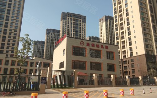 万科魅力之城公寓年配套幼儿园