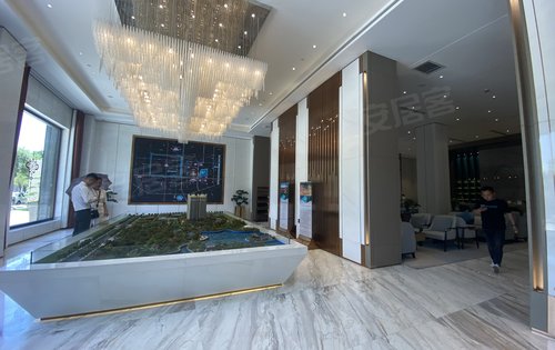 白云·兴庆御苑动态:售楼处好凉快,适合看房-西安安居客