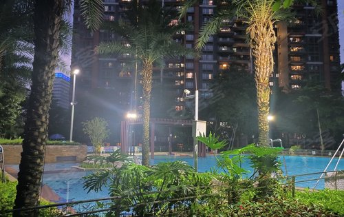 新世界·凯粤湾动态:凯粤湾业主们专享的私家游泳池!-广州安居客