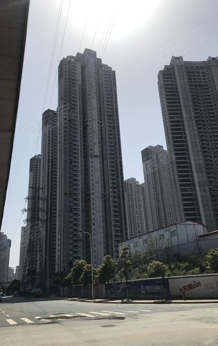 阳光城尚东湾动态:27万方的公园正在施工中本次开盘的地块嘉林苑组团