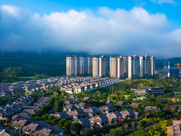 雅居乐西双林语