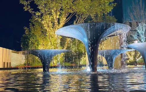 碧景园夜景之一:入口第叠水喷泉