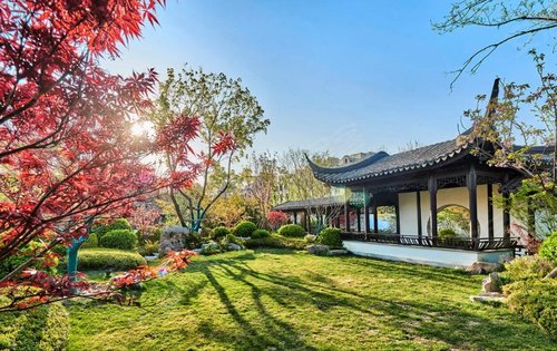 格调榴园动态:格调中式园林示范区,格调的园林兑现力是极强的,打造