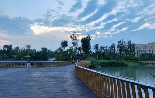 人居柏云庭动态:摸底河绿道.-成都安居客