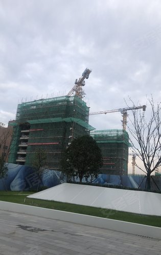 德远·峰荟动态:小区的进展进度,已经到10来层啦-昆山安居客