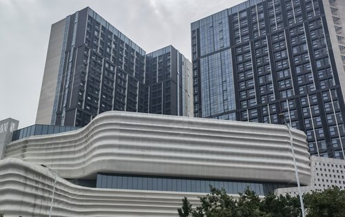 广垦·天河1号动态:大型综合体,楼下大商场,双地铁物业