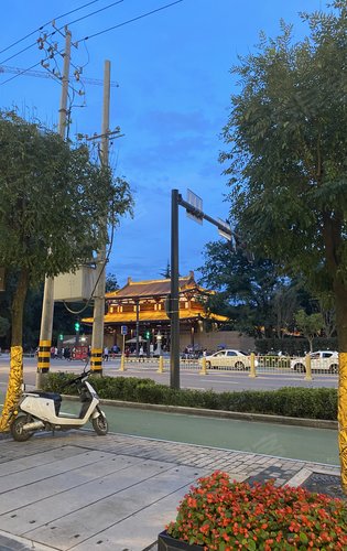 西安楼盘 城东楼盘 兴庆公园楼盘 白云·兴庆御苑 楼盘动态