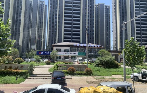 嘉洲在其他城市小区品质远高于其他小区