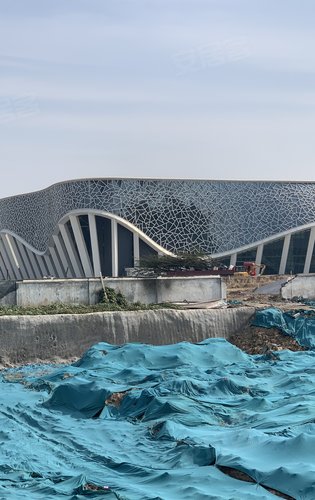 新乡平原体育中心正在建设中快来找我看房了