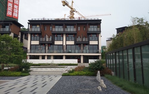 鸿基千江月动态:望江别墅舒适林园-惠州安居客