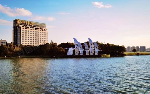 半月湾动态:一生湖居梦,终归「半月湾」-苏州安居客