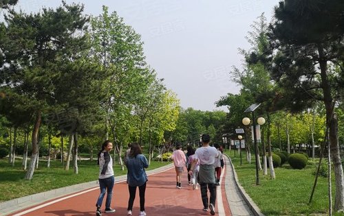 如果您的家和公园只有一道之隔您可以想我一样明珠公园中海阅麓山的后