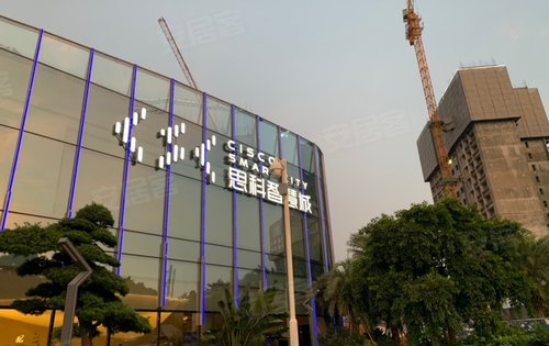 广州大学城智慧谷·12光年动态:傍晚的思科智慧城-广州安居客